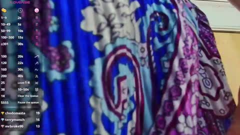 Daphne  online show from 25, 2, 2025