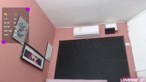 Daphne  online show from 8, 3, 2025