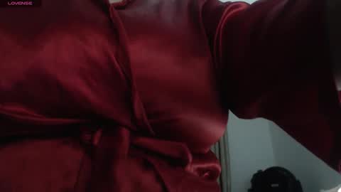 Daphne  online show from 29, 10, 2025