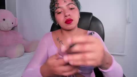 Momo  online show from 15, 3, 2026