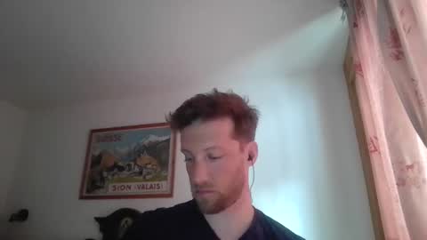 moms_little_monster online show from 18, 12, 2024