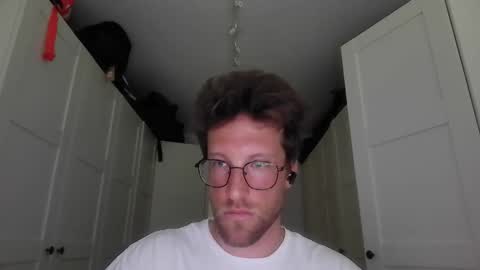 moms_little_monster online show from 1, 6, 2026