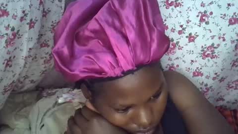 Snapshot of momsdoll chatting on 8, 2, 2026 momsdoll online show from 8, 2, 2026