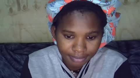 momsdoll online show from 7, 6, 2026