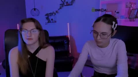 Snapshot of mona_cloud chatting on 24, 4, 2026 Mona online show from 24, 4, 2026