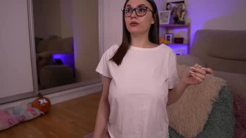 Mona Lisss online show from 25, 11, 2025