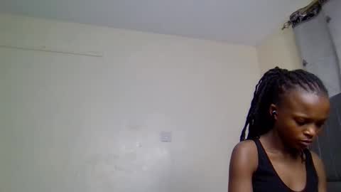 Snapshot of mona_luv1 chatting on 15, 9, 2025 Mona online show from 15, 9, 2025