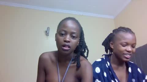 Snapshot of mona_luv1 chatting on 14, 10, 2025 Mona online show from 14, 10, 2025