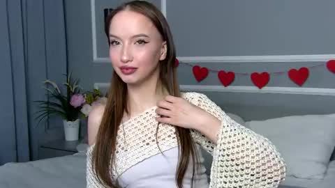 Snapshot of monahicks chatting on 1, 6, 2026 MonaHicks online show from 1, 6, 2026
