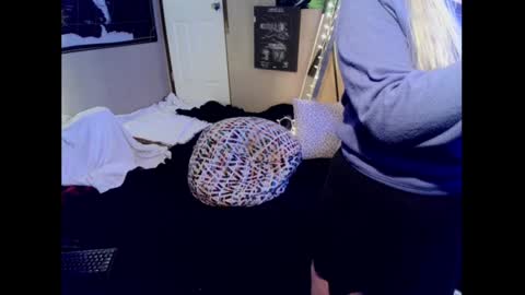 Snapshot of monica_lily chatting on 3, 1, 2025 Monica online show from 3, 1, 2025