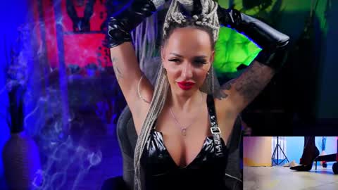 Monika online show from 24, 1, 2025