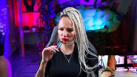 Monika online show from 27, 1, 2025