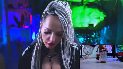 Monika online show from 5, 3, 2025