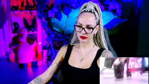 Monika online show from 19, 11, 2025