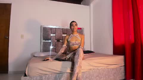 Snapshot of moniicaferrer chatting on 27, 6, 2026 Monica online show from 27, 6, 2026