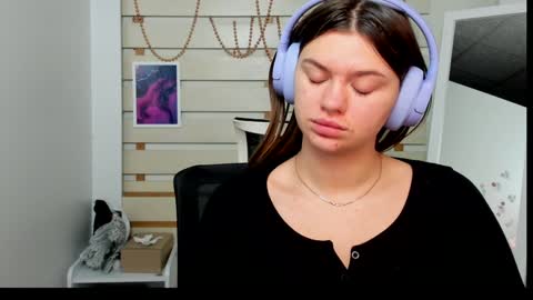 Monika online show from 23, 1, 2025