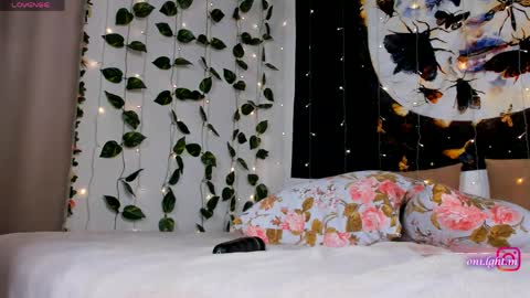 Snapshot of monikame1t chatting on 25, 5, 2026 Monika online show from 25, 5, 2026