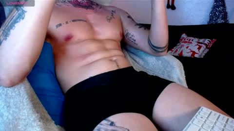 monnojones online show from 11, 12, 2024