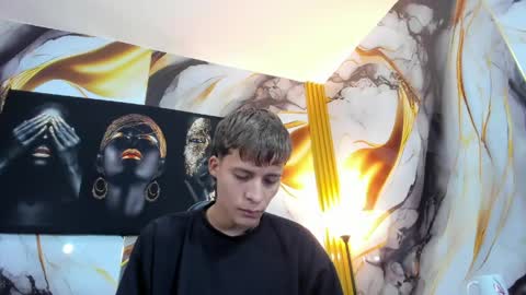 Snapshot of mono_blonde chatting on 26, 5, 2026 mono_blonde online show from 26, 5, 2026