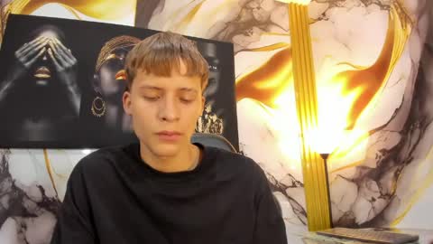 Snapshot of mono_blonde chatting on 29, 5, 2026 mono_blonde online show from 29, 5, 2026