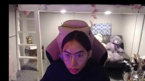 ELYSE A SIMPLE GIRL online show from 25, 5, 2026