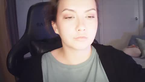 moodiemira online show from 12, 4, 2026