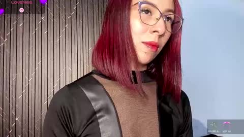 moolly_evanz online show from 18, 4, 2026