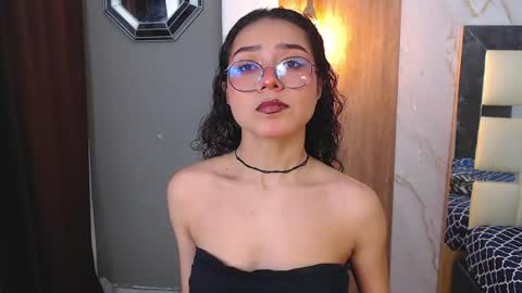 moon_and_fire_ online show from 19, 4, 2026