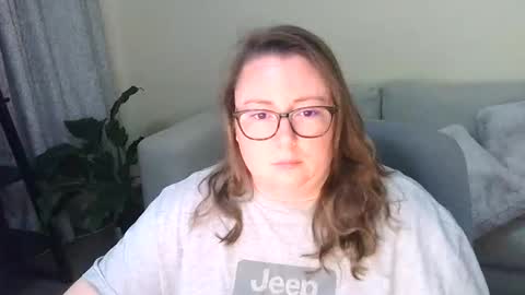 Snapshot of moon_petal chatting on 29, 9, 2025 Moon Petal online show from 29, 9, 2025