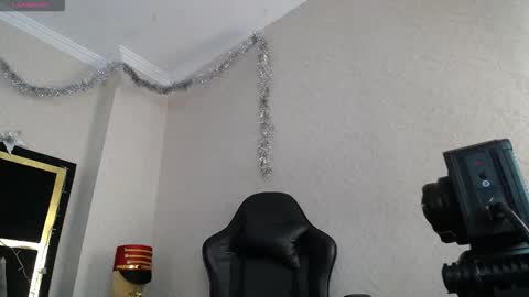 Snapshot of moon_water__ chatting on 19, 1, 2026 Moon Water online show from 19, 1, 2026