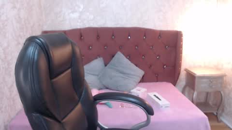 Charlotte online show from 27, 2, 2025