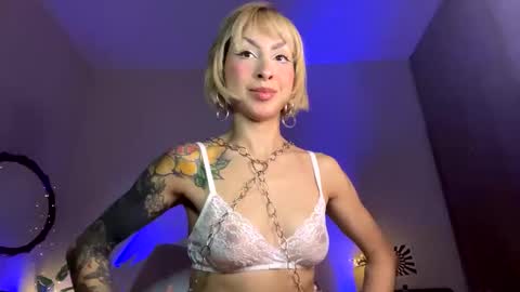 Cinna online show from 4, 12, 2025