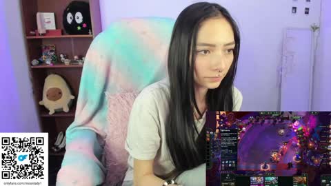 MOON  online show from 18, 1, 2025