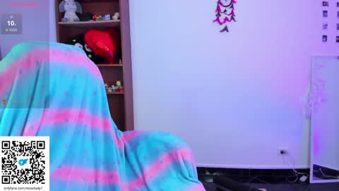 MOON  online show from 31, 1, 2025