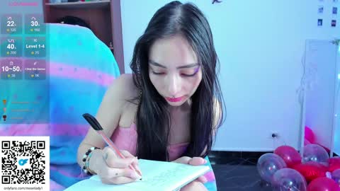 MOON  online show from 3, 2, 2025