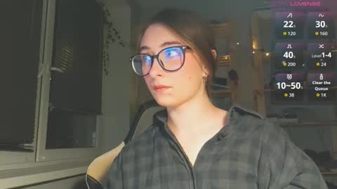 Snapshot of moonlight__lovers chatting on 8, 11, 2025 Dana online show from 8, 11, 2025