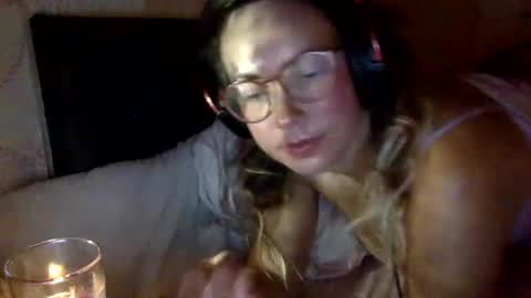 Snapshot of moonlight_kitty chatting on 8, 6, 2026 Moonlight Kitty online show from 8, 6, 2026