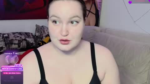 Snapshot of moonshinelady chatting on 17, 3, 2026 Kate online show from 17, 3, 2026