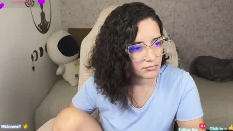 Moon Woman online show from 23, 1, 2025