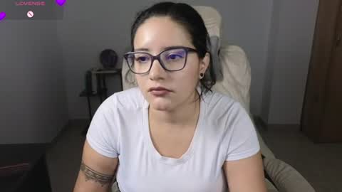 Snapshot of moonwoman_ chatting on 16, 7, 2026 Moon Woman online show from 16, 7, 2026