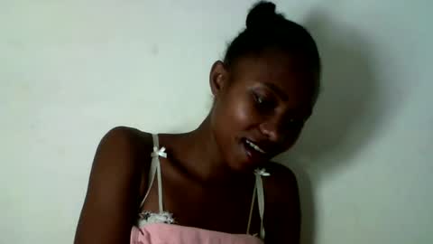 Snapshot of morgane_69 chatting on 16, 6, 2026 morgane_69 online show from 16, 6, 2026