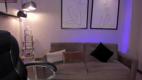 Morgan Hicks online show from 26, 3, 2026