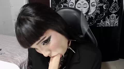 Morgan Moon online show from 5, 3, 2026