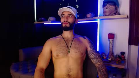 Snapshot of morgann_jones chatting on 1, 3, 2025 morgan online show from 1, 3, 2025