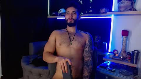 Snapshot of morgann_jones chatting on 3, 3, 2025 morgan online show from 3, 3, 2025