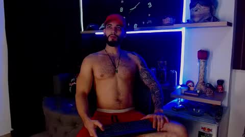 Snapshot of morgann_jones chatting on 4, 3, 2025 morgan online show from 4, 3, 2025