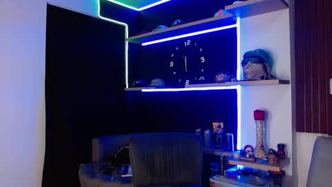 Snapshot of morgann_jones chatting on 7, 3, 2025 morgan online show from 7, 3, 2025