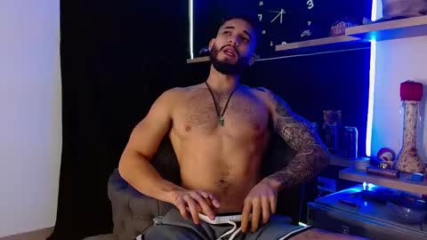 Snapshot of morgann_jones chatting on 7, 3, 2025 morgan online show from 7, 3, 2025