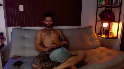 Snapshot of morgann_jones chatting on 9, 3, 2025 morgan online show from 9, 3, 2025