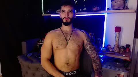 Snapshot of morgann_jones chatting on 9, 3, 2025 morgan online show from 9, 3, 2025